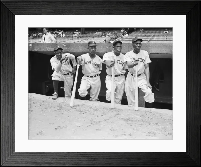 Framed Print : Players on the New York Black Yankees Framed Print : Players on the New York Black Yankees