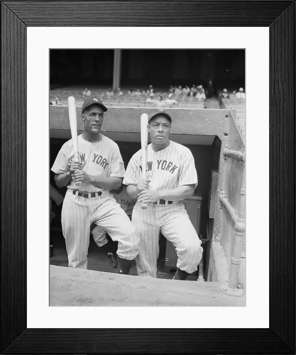 Framed Print : New York Black Yankees Players Framed Print : New York Black Yankees Players