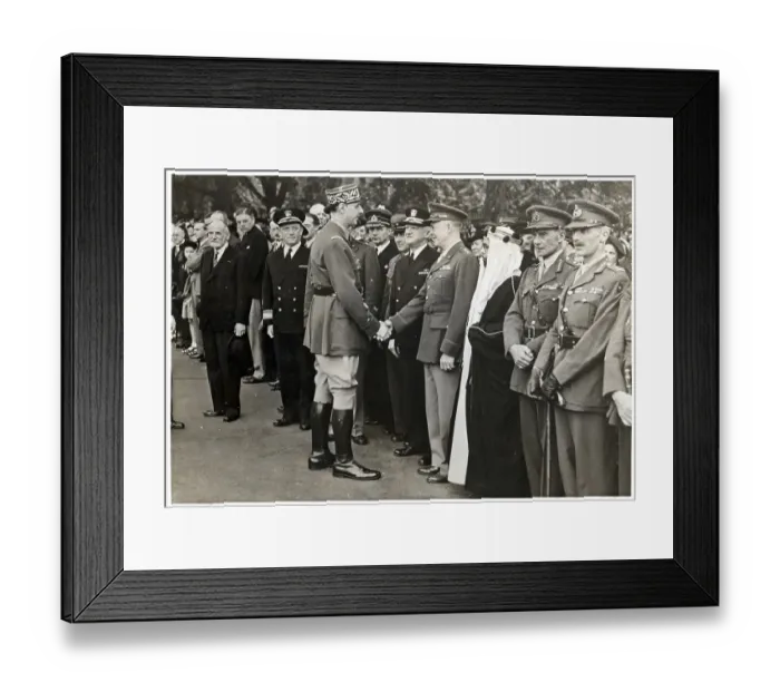 Framed Print : De Gaulle Shaking Eisenhower'S Hand Framed Print : De Gaulle Shaking Eisenhower'S Hand