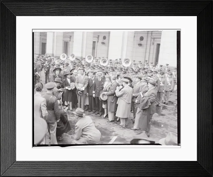 Framed Print : The Army, Navy Out To See Movie Stars Framed Print : The Army, Navy Out To See Movie Stars