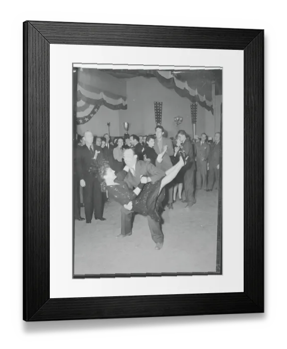 Framed Print : Joan Crawford and Allen Jenkins in Movie Still Framed Print : Joan Crawford and Allen Jenkins in Movie Still
