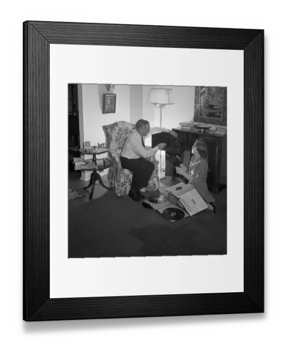 Framed Print : Harry Truman with Daughter Framed Print : Harry Truman with Daughter