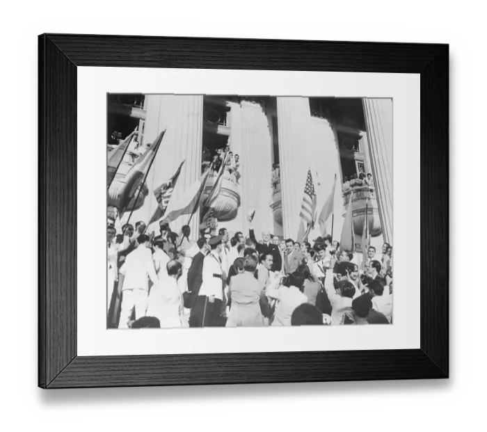 Framed Print : Sumner Welles Waves Hat to Crowd Framed Print : Sumner Welles Waves Hat to Crowd