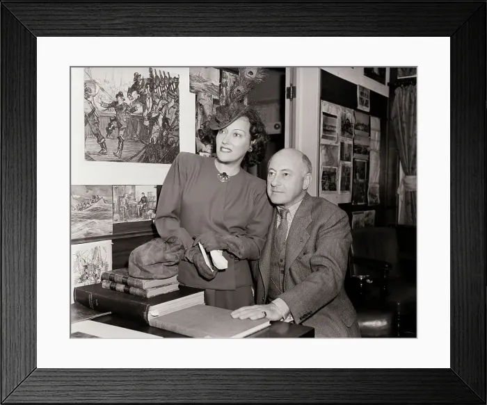 Framed Print : Gloria Swanson And Cecil B. Demille