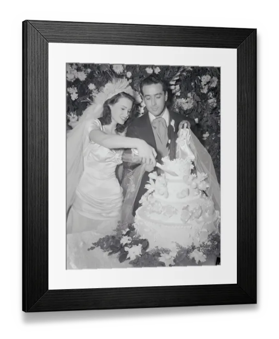 Framed Print : Gloria Vanderbilt DiCicco and Pasquale DiCicco Cutting Wedding Cake Framed Print : Gloria Vanderbilt DiCicco and Pasquale DiCicco Cutting Wedding Cake