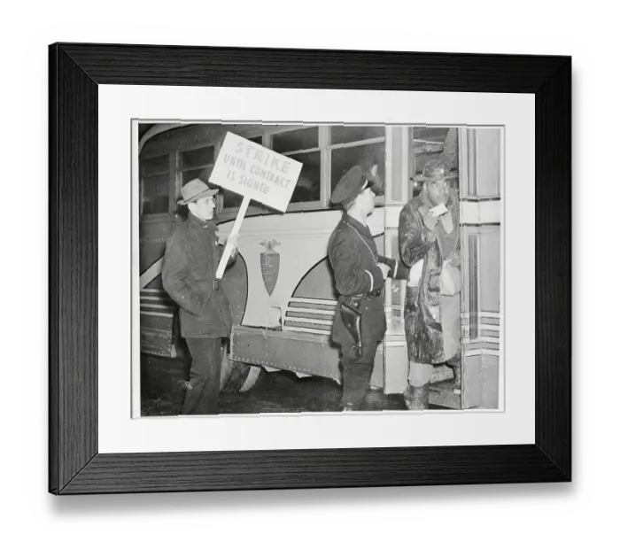 Framed Print : Arsenal Workers on Strike Framed Print : Arsenal Workers on Strike