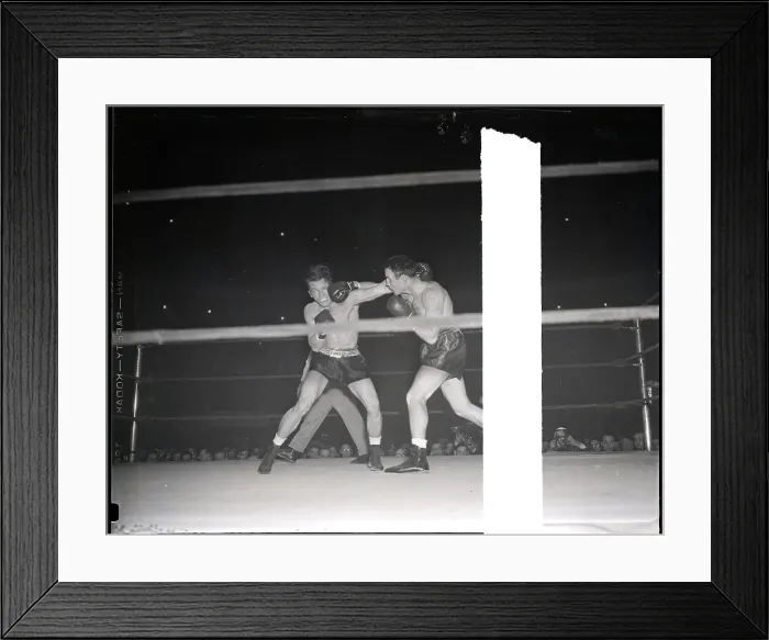 Framed Print : Georgie Abrams Punching Tony Zale Framed Print : Georgie Abrams Punching Tony Zale