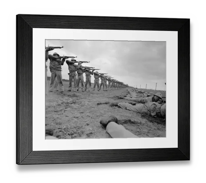 Framed Print : US Marine Recruits Learning Rifle Technique Framed Print : US Marine Recruits Learning Rifle Technique