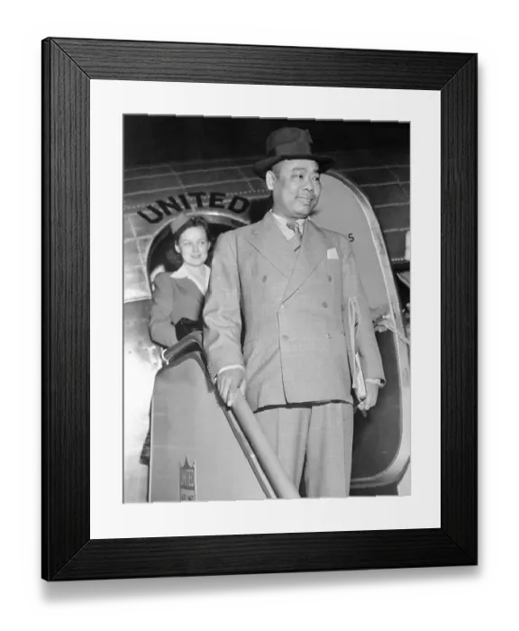 Framed Print : Portrait of U Saw Framed Print : Portrait of U Saw