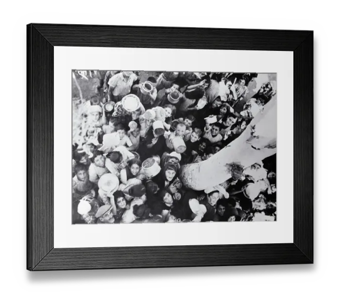 Framed Print : Syrians Yearning for Food Framed Print : Syrians Yearning for Food
