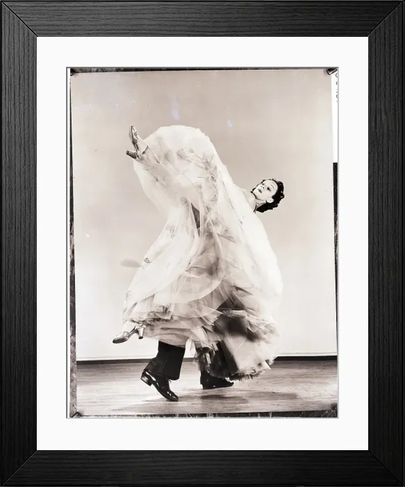 Framed Print : Effortless and Gracefull Dance Lift