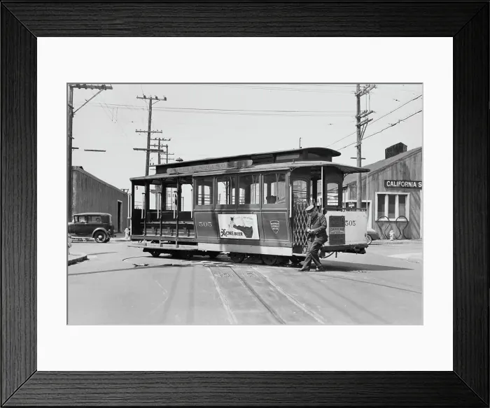 Framed Print : Powell-Mason Turnaround, San Francisco Framed Print : Powell-Mason Turnaround, San Francisco
