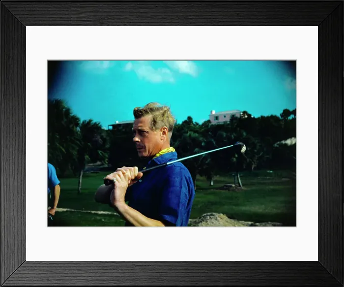 Framed Print : Duke of Windsor with Golf Club on Shoulder Framed Print : Duke of Windsor with Golf Club on Shoulder