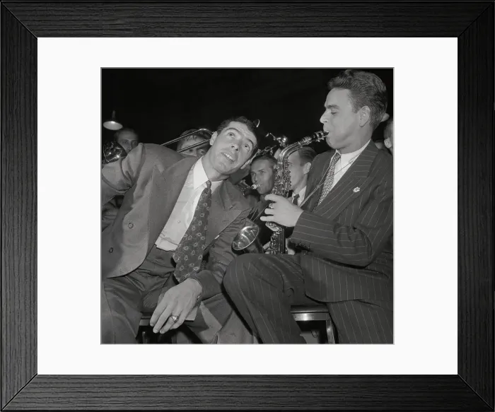 Framed Print : New York Yankee Slugger Joe DiMaggio Framed Print : New York Yankee Slugger Joe DiMaggio