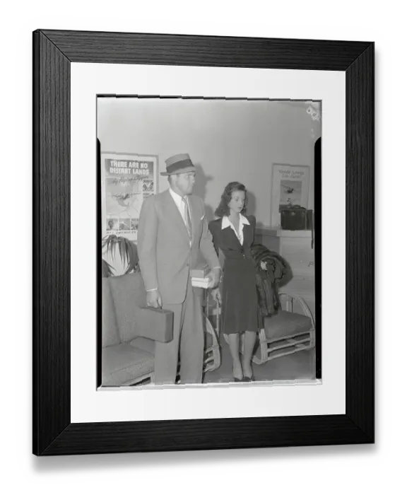 Framed Print : Shipwreck Kelly and Wife Returning from Honeymoon Framed Print : Shipwreck Kelly and Wife Returning from Honeymoon