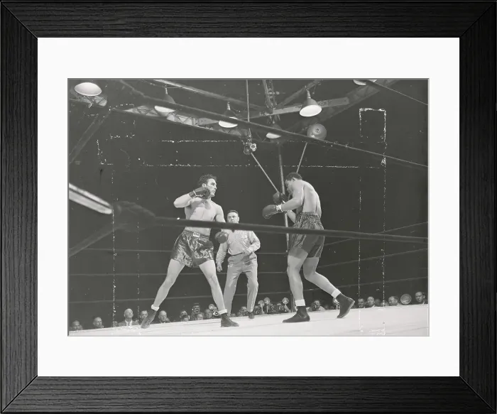 Framed Print : Joe Louis and Billy Conn in Fighting Action Framed Print : Joe Louis and Billy Conn in Fighting Action