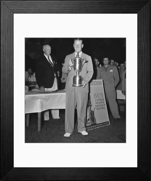 Framed Print : Woods Holds The U.S.G.A. Trophy Framed Print : Woods Holds The U.S.G.A. Trophy