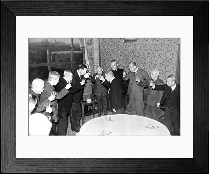 Framed Print : Japanese Leaders Meeting in 1941 Framed Print : Japanese Leaders Meeting in 1941