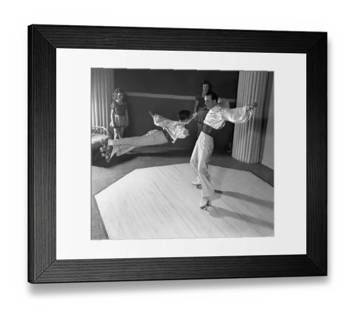 Framed Print : The Roller Skating Carters Framed Print : The Roller Skating Carters