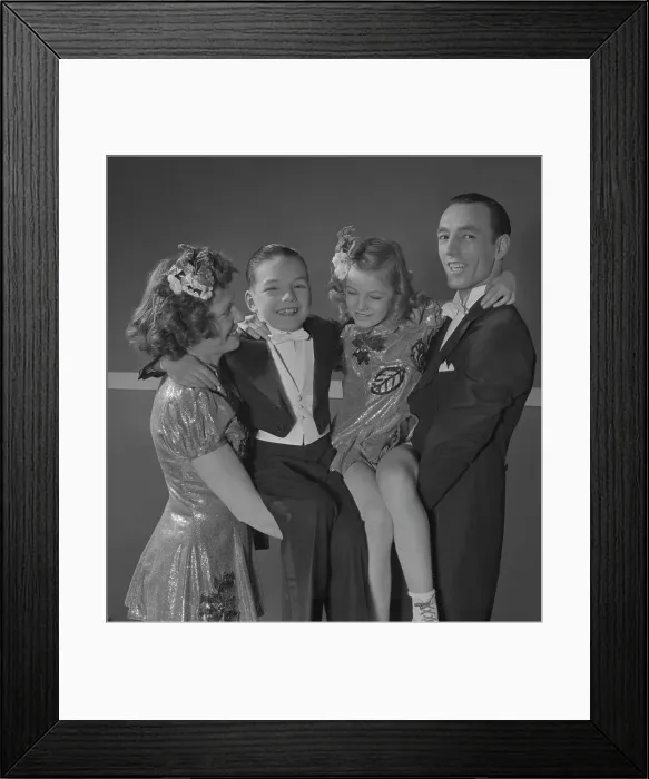 Framed Print : The Roller Skating Carters Framed Print : The Roller Skating Carters