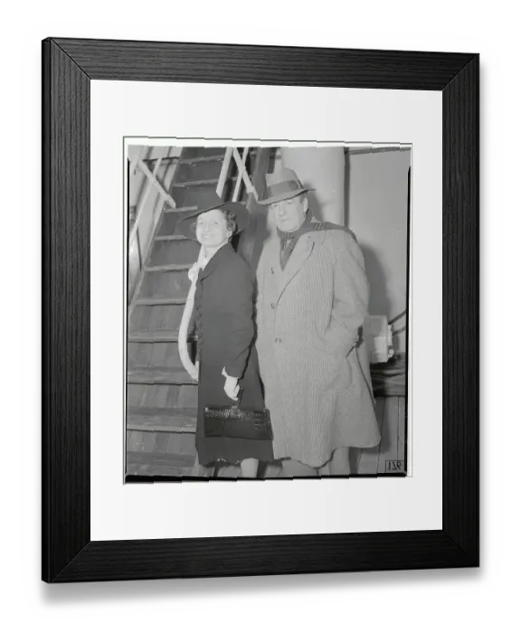 Framed Print : Mr. and Mrs. Sherwood Anderson Boarding the Santa Lucia Framed Print : Mr. and Mrs. Sherwood Anderson Boarding the Santa Lucia
