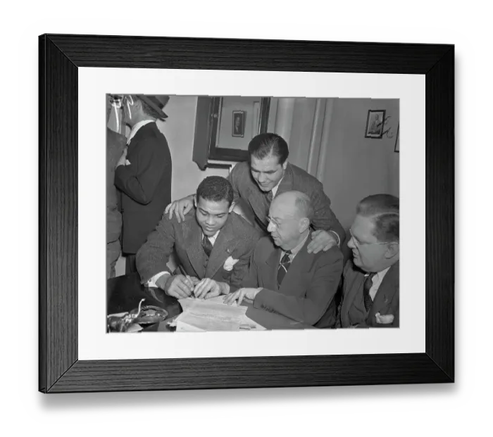 Framed Print : Joe Louis Signing Boxing Contract Framed Print : Joe Louis Signing Boxing Contract