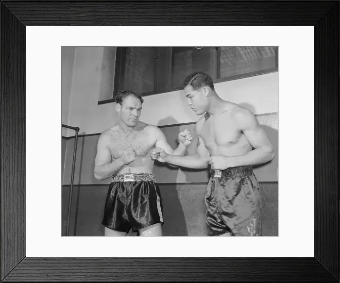 Framed Print : Joe Louis and Clarence Red Burman in Opposing Poses Framed Print : Joe Louis and Clarence Red Burman in Opposing Poses