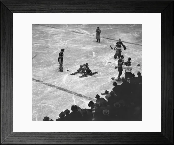 Framed Print : Garden Ice Becomes Rangers-Hawks Battleground Framed Print : Garden Ice Becomes Rangers-Hawks Battleground