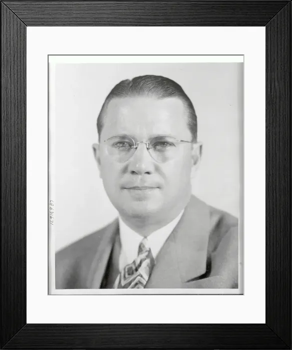 Framed Print : Portrait of R. A. Fisher Wearing Eyeglasses Framed Print : Portrait of R. A. Fisher Wearing Eyeglasses
