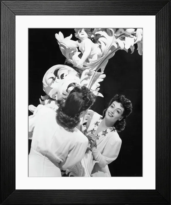 Framed Print : Joan Crawford Admiring Her Reflection Framed Print : Joan Crawford Admiring Her Reflection