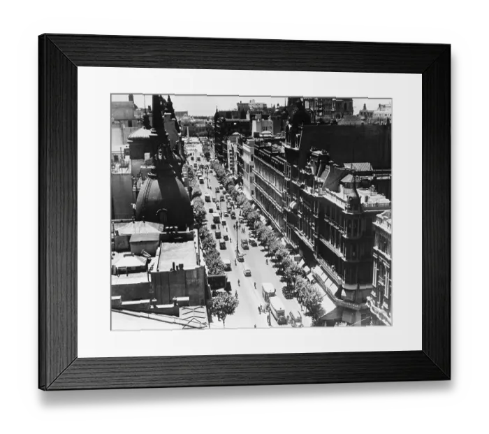 Framed Print : Avenida de Mayo in Buenos Aires Framed Print : Avenida de Mayo in Buenos Aires