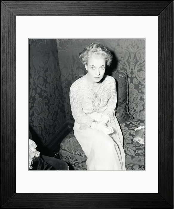 Framed Print : Mrs. Harrison Williams At Opera Framed Print : Mrs. Harrison Williams At Opera