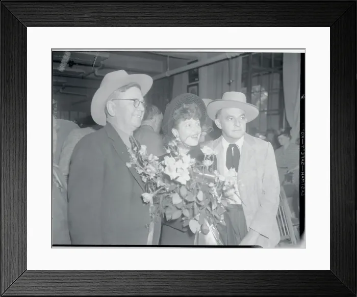 Framed Print : Picture of Robert Jones, Jean Arthur and Harry Cohn at Reception Framed Print : Picture of Robert Jones, Jean Arthur and Harry Cohn at Reception