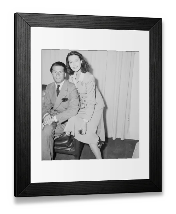 Framed Print : Vivien Leigh And Laurence Olivier Framed Print : Vivien Leigh And Laurence Olivier