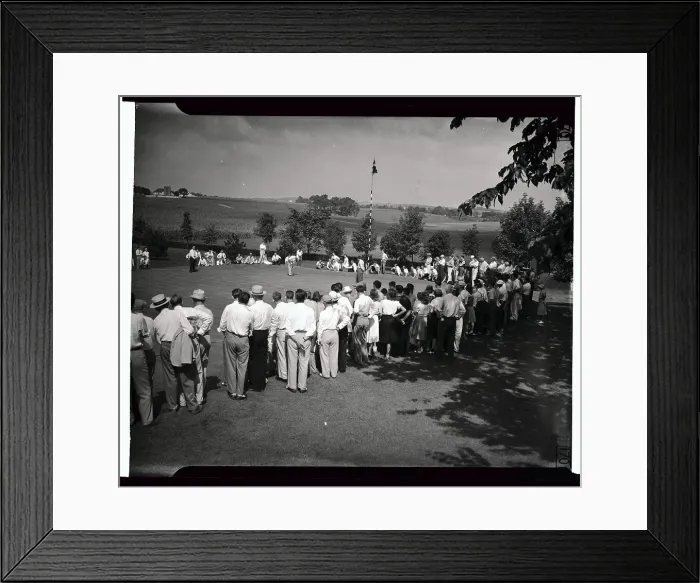 Framed Print : Byron Nelson Putting at PGA Championship