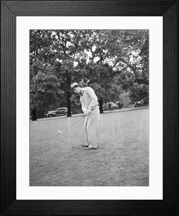 Framed Print : Ben Hogan, Full Length Framed Print : Ben Hogan, Full Length