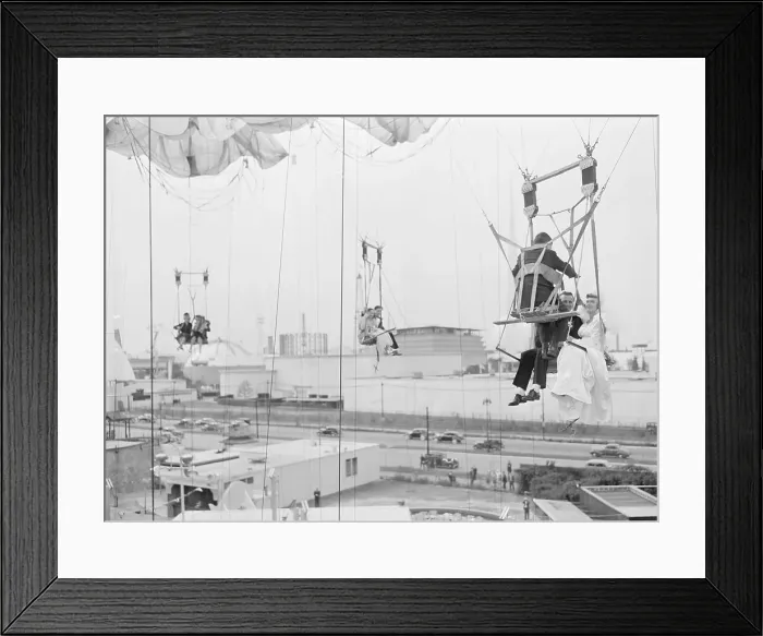 Framed Print : Worlds First Parachute Wedding Framed Print : Worlds First Parachute Wedding