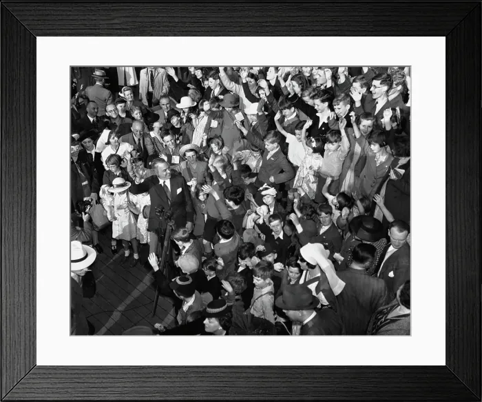 Framed Print : Marshall Field with Entrusted Children Framed Print : Marshall Field with Entrusted Children