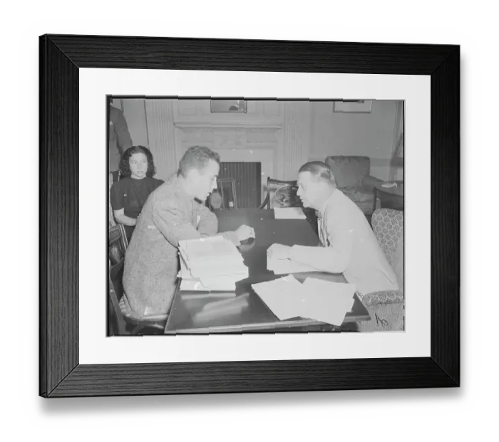 Framed Print : Humphrey Bogart Speaking with Senator Martin Dies Framed Print : Humphrey Bogart Speaking with Senator Martin Dies