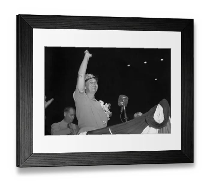 Framed Print : Eleanor Roosevelt Waves To Delegates Framed Print : Eleanor Roosevelt Waves To Delegates