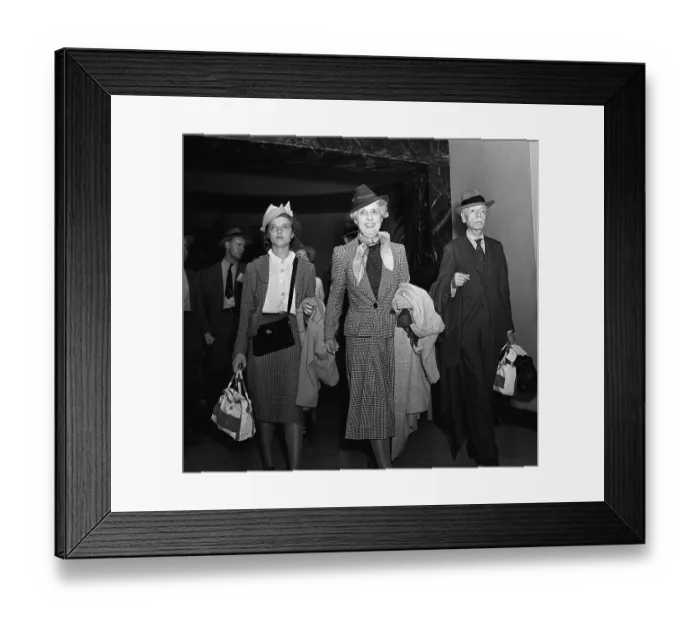 Framed Print : The de Rothschilds Arriving at La Guardia Framed Print : The de Rothschilds Arriving at La Guardia
