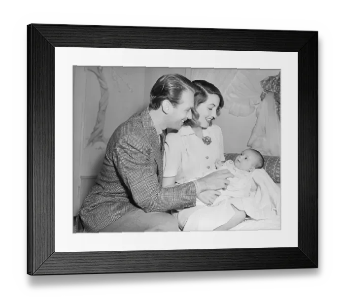 Framed Print : Douglas Fairbanks And Family