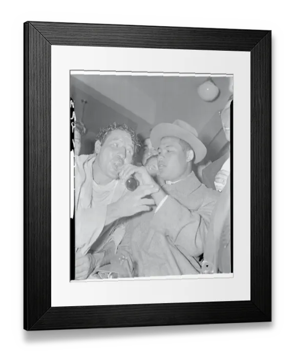 Framed Print : Joe Louis Assisting Max Baer with Water Bottle Framed Print : Joe Louis Assisting Max Baer with Water Bottle