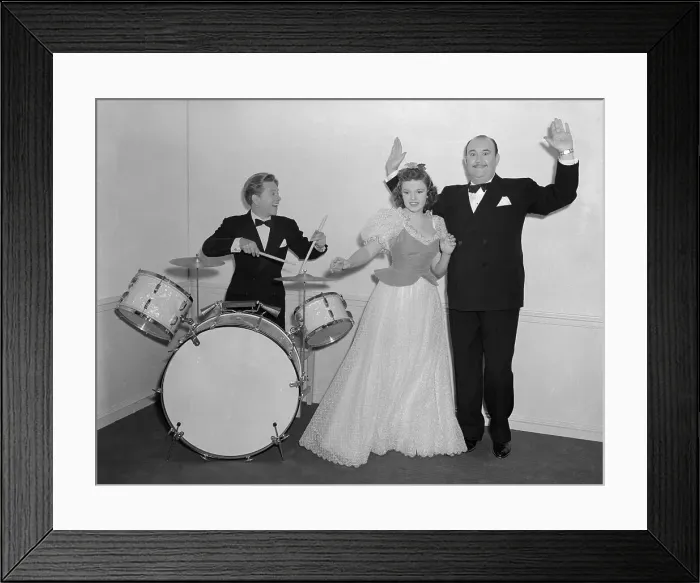 Framed Print : Judy Garland and Paul Whiteman Dancing to The Drums Framed Print : Judy Garland and Paul Whiteman Dancing to The Drums