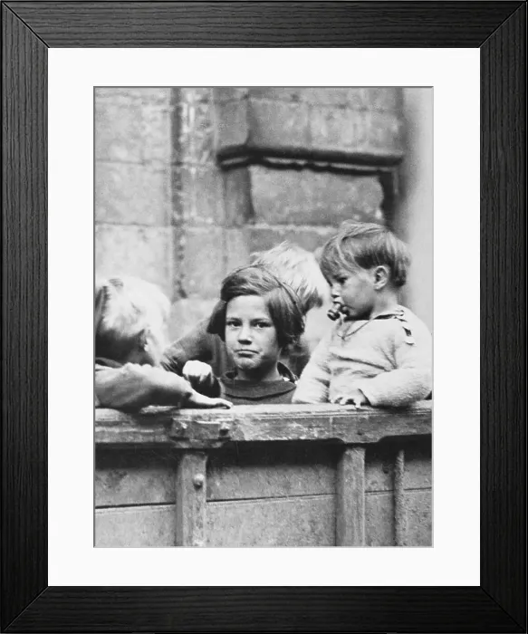 Framed Print : Displaced Children Waiting Framed Print : Displaced Children Waiting