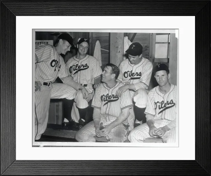 Framed Print : Dizzy Dean with Oilers Teammates Framed Print : Dizzy Dean with Oilers Teammates