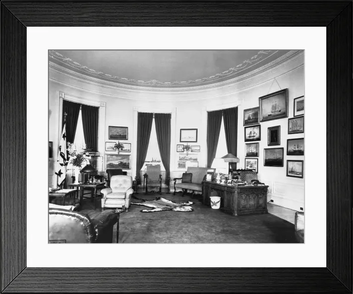Framed Print : Oval Office Framed Print : Oval Office