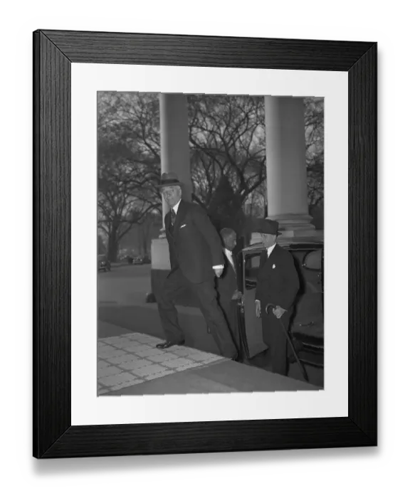 Framed Print : Undersecretary Welles Retruns from Fact Finding Tour Framed Print : Undersecretary Welles Retruns from Fact Finding Tour