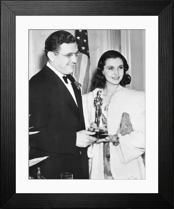 Framed Print : David O. Selznick W / Vivien Leigh &Oscar Framed Print : David O. Selznick W / Vivien Leigh &Oscar