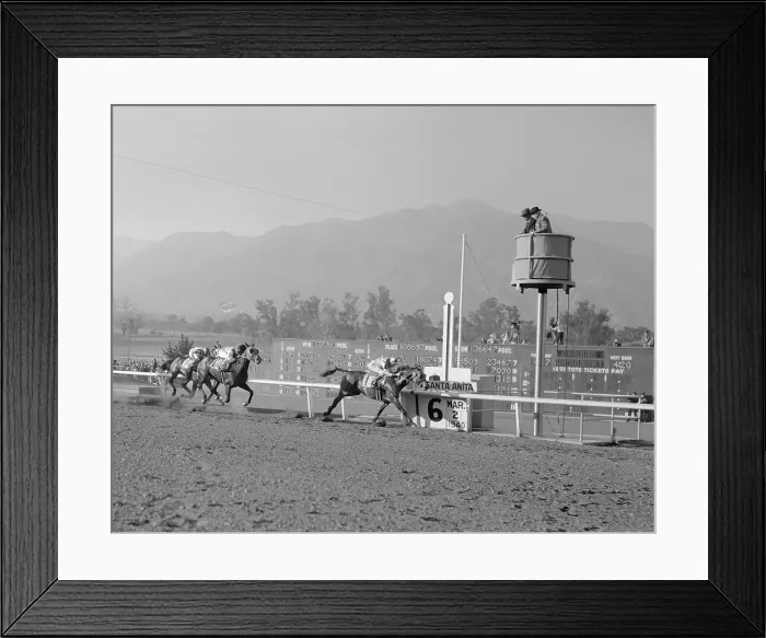 Framed Print : Seabiscuit in Santa Anita Handicap Framed Print : Seabiscuit in Santa Anita Handicap